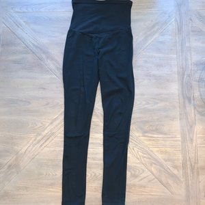 Liz Lange Maternity Black Leggings